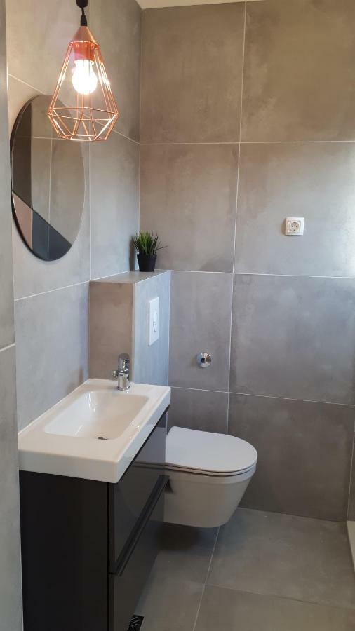 Apartments Julija Preko Zewnętrze zdjęcie